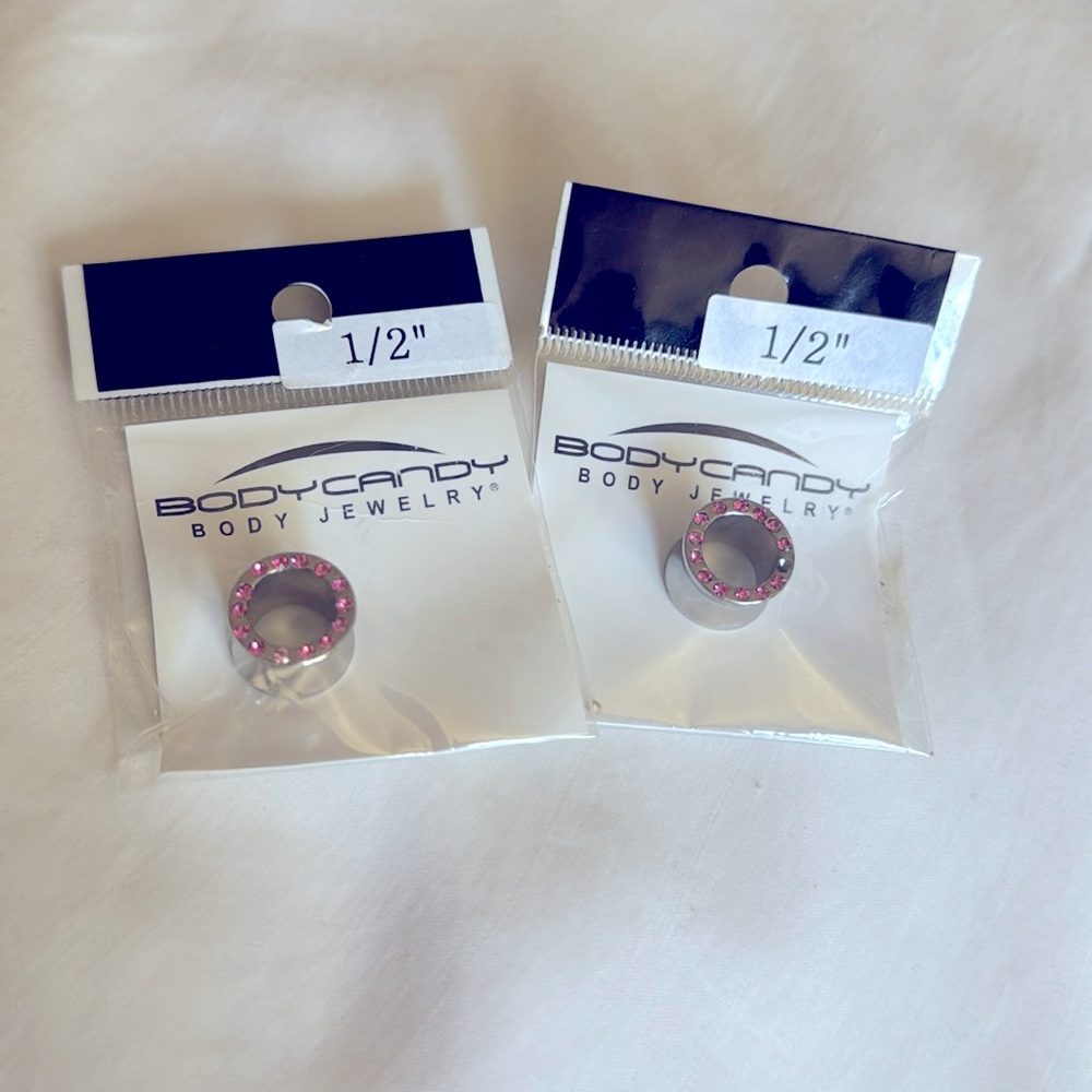1/2” pink rhinestone tunnel plugs